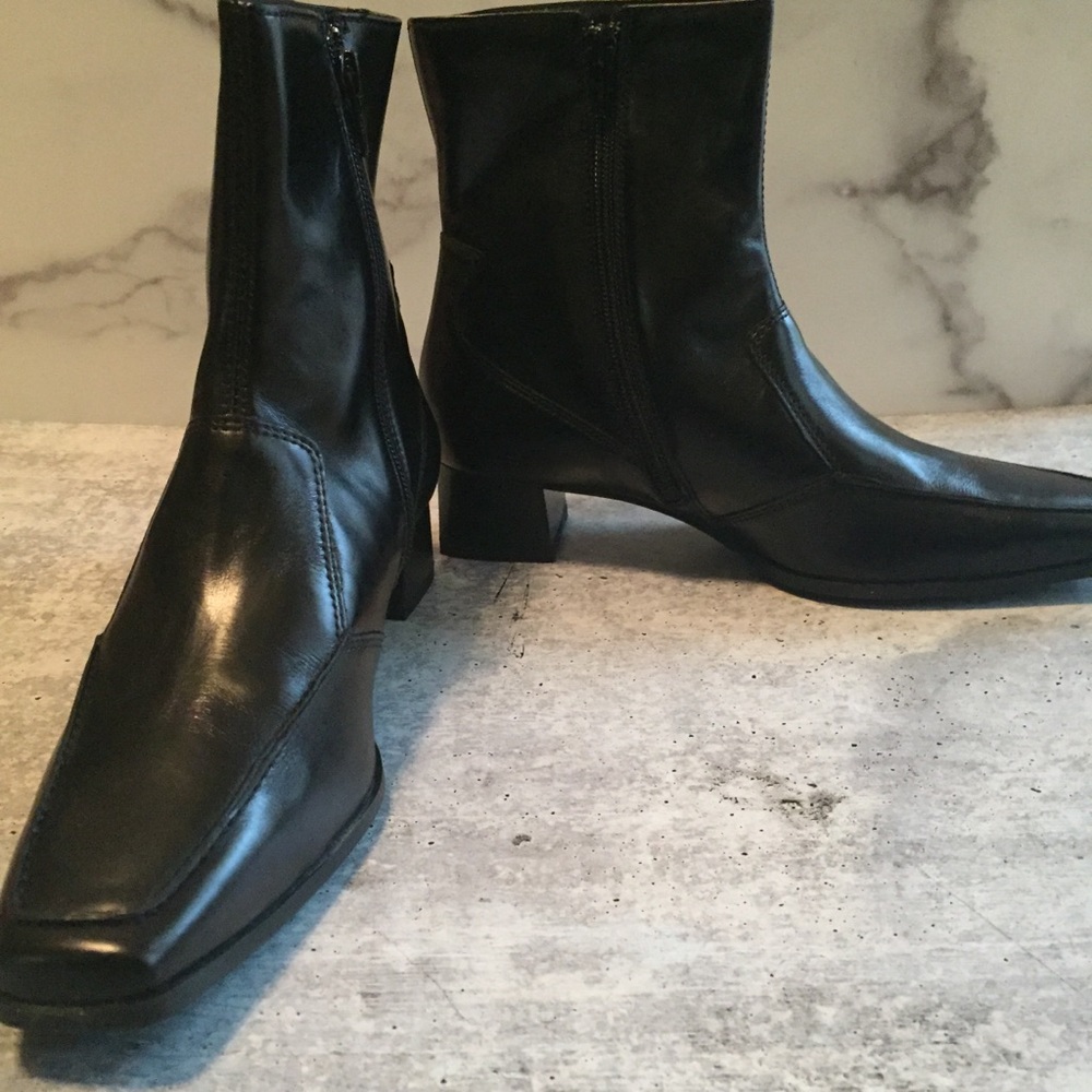 Paul Green Dario Black Leather Booties Size 6 - Picture 2 of 8
